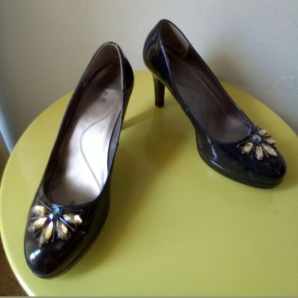 Fabulous rhinestone midnight blue Tahari heels